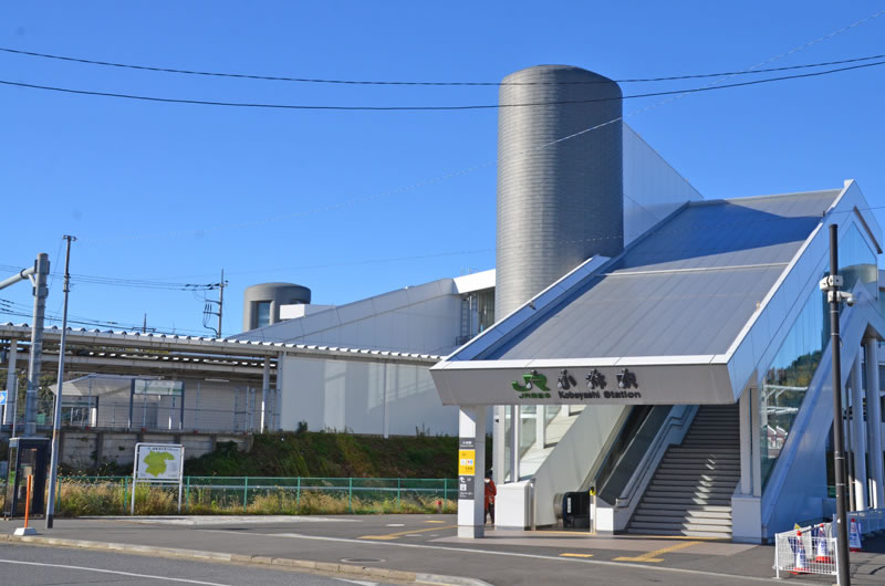 新しくなったJR小林駅駅舎