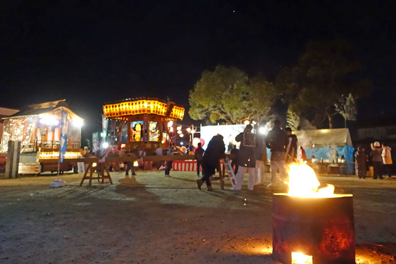 六軒厳島神社の年越し神輿