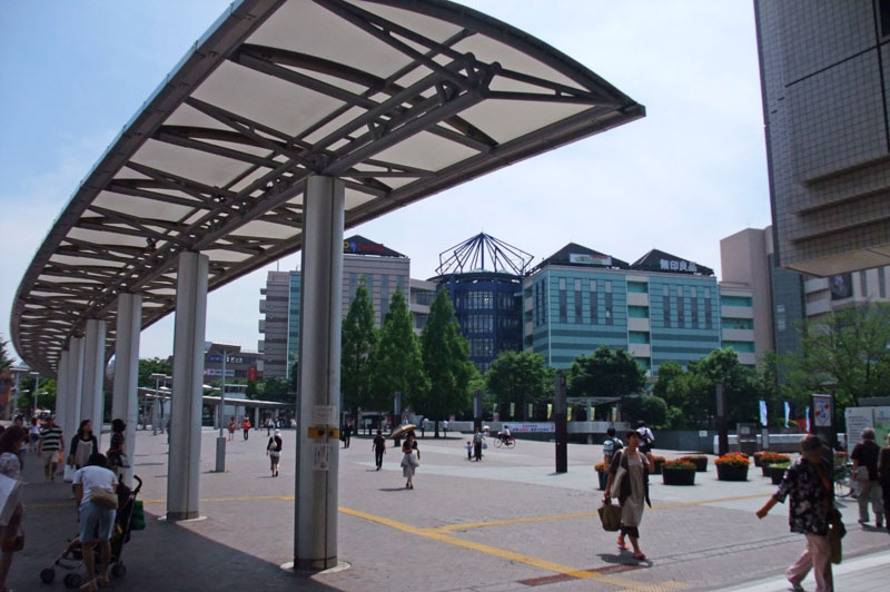 港北ニュータウンセンター北駅前