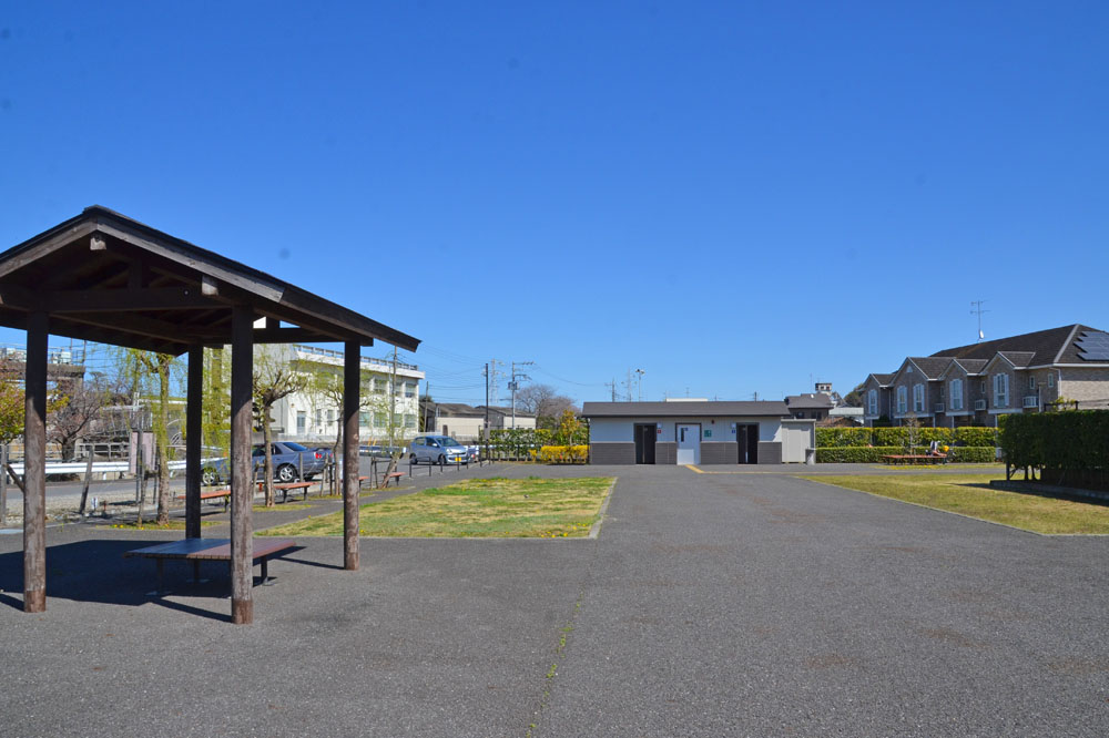 木下水辺の広場