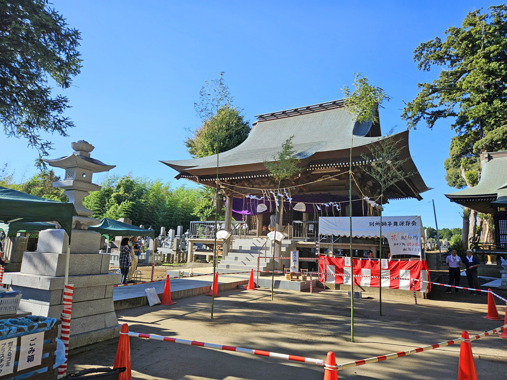 別所地蔵寺の獅子舞の舞台