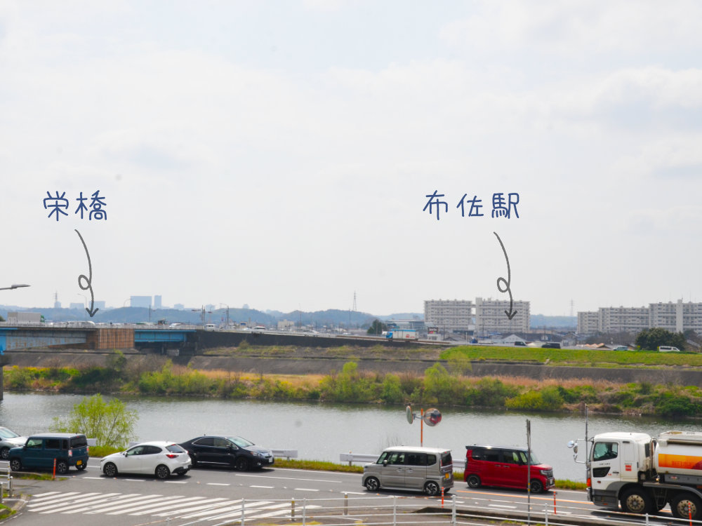 利根町から布佐駅と栄橋を見る