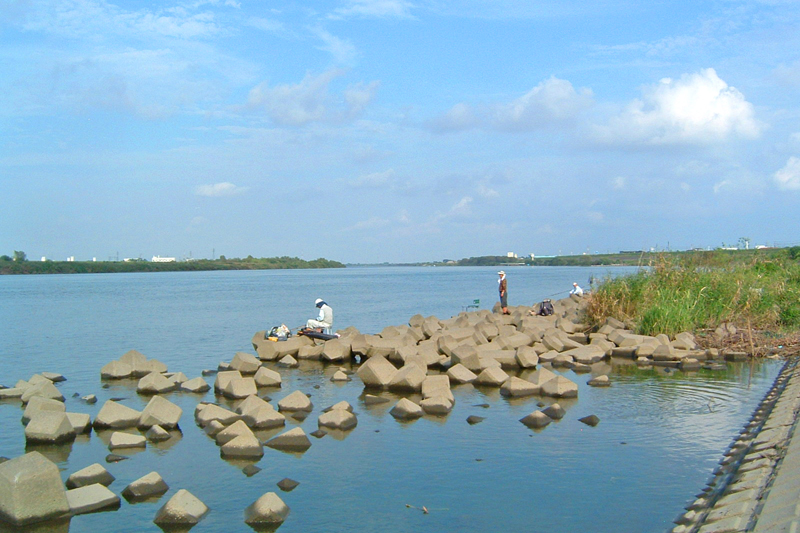 印西市木下の利根川