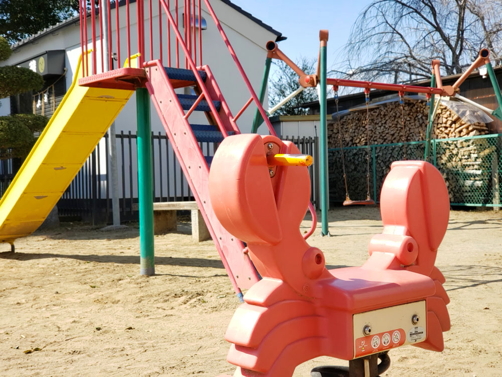 六軒の児童遊具公園