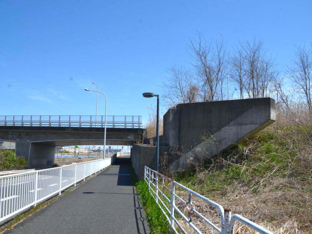 多々羅田ICの拡張分の土台