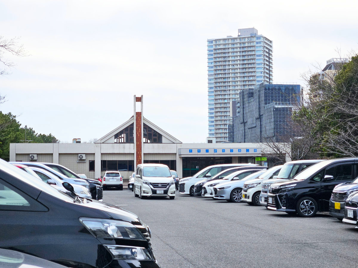 花見川緑地交通公園の駐車場