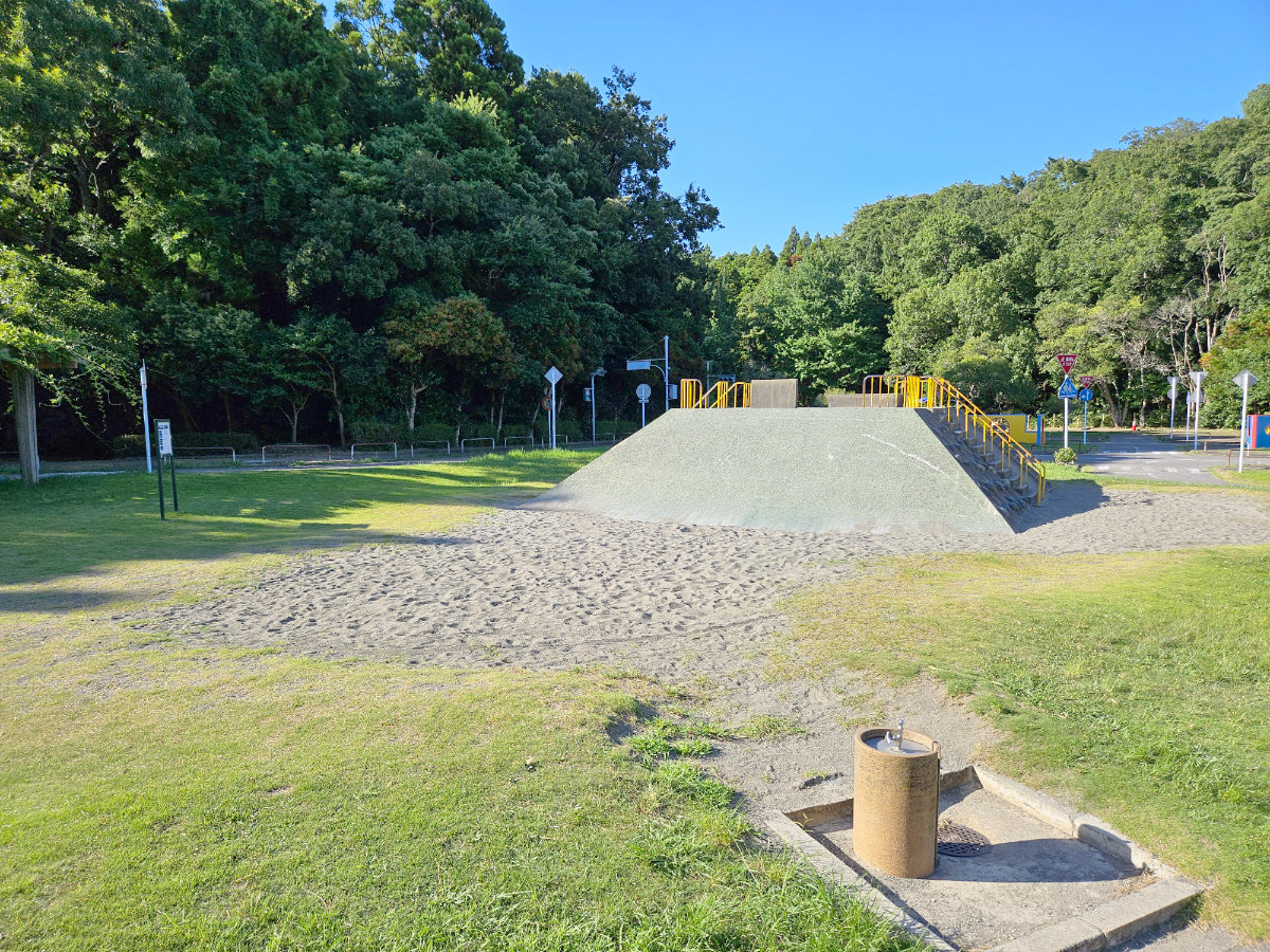 上座交通公園の遊び場