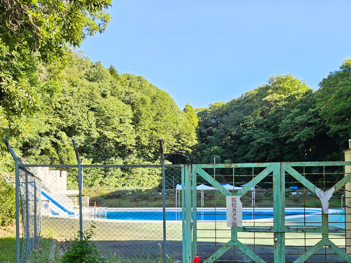 上座総合公園のプール