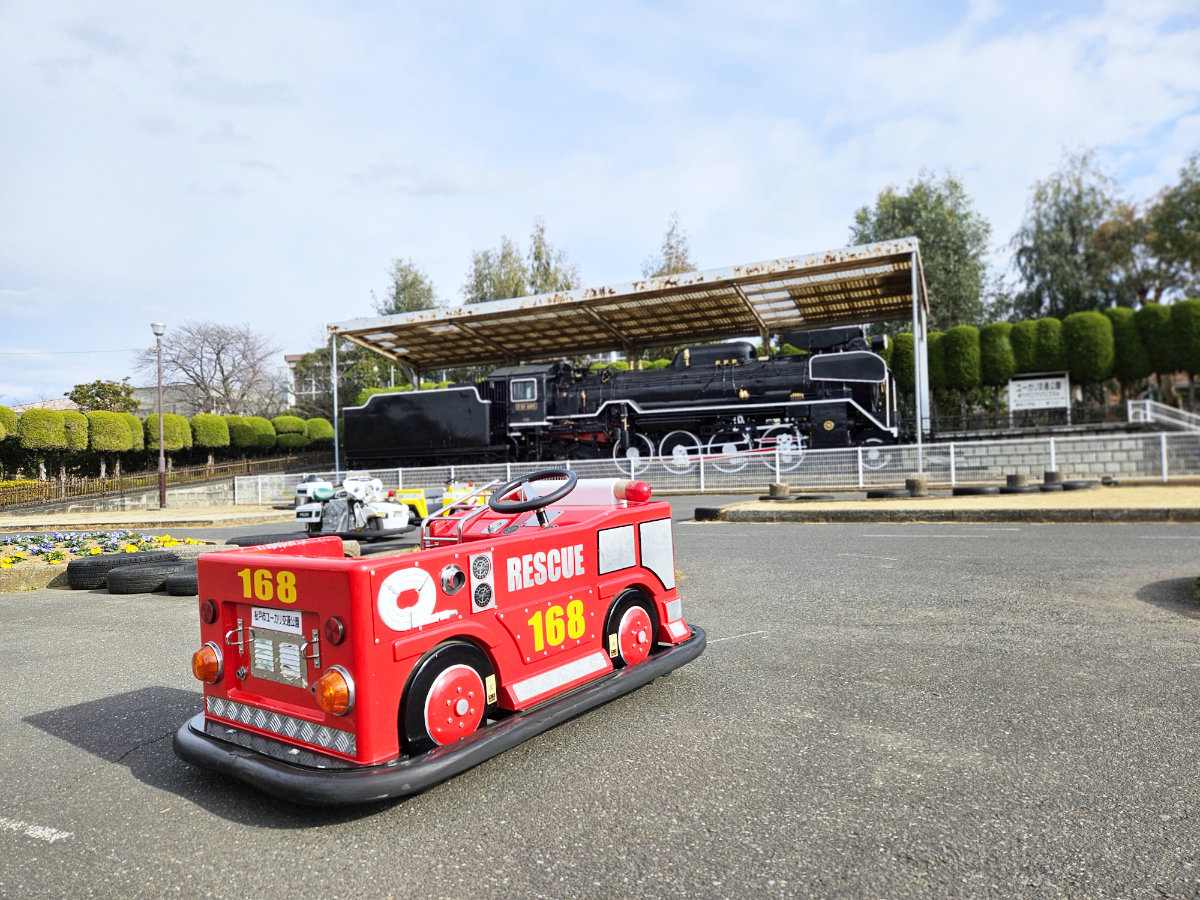 松戸市ユーカリ交通公園のバッテリーカー乗り放題