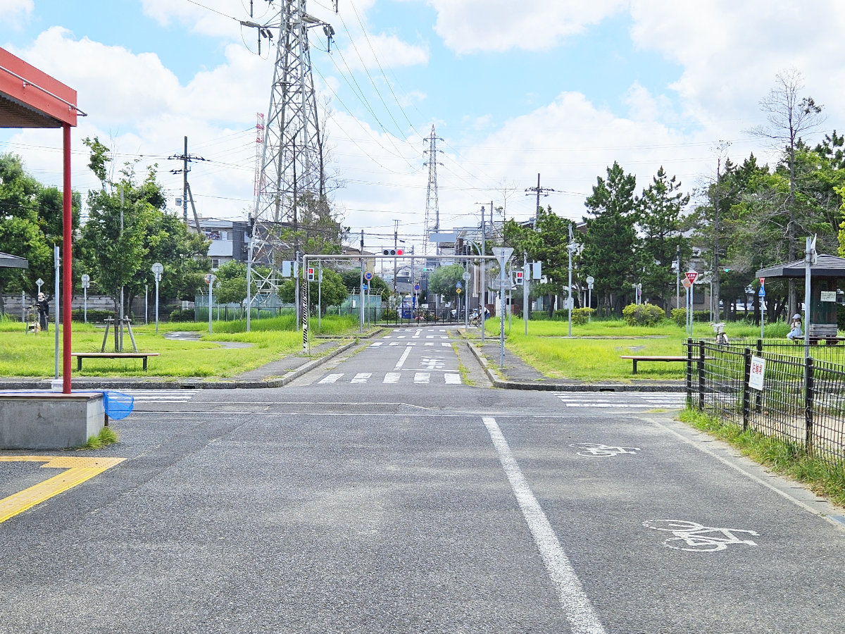 市川市南沖交通公園の園内風景