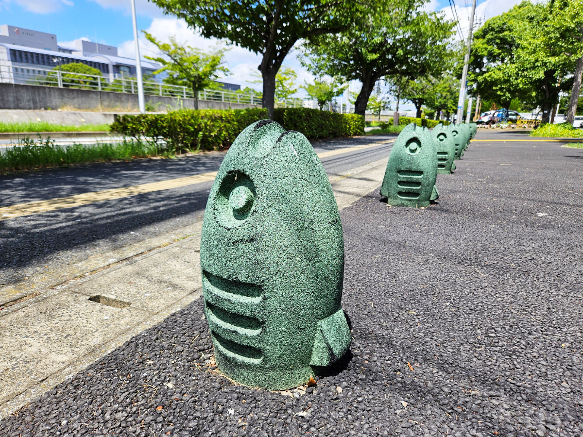 浦安市若潮公園の魚のモニュメント