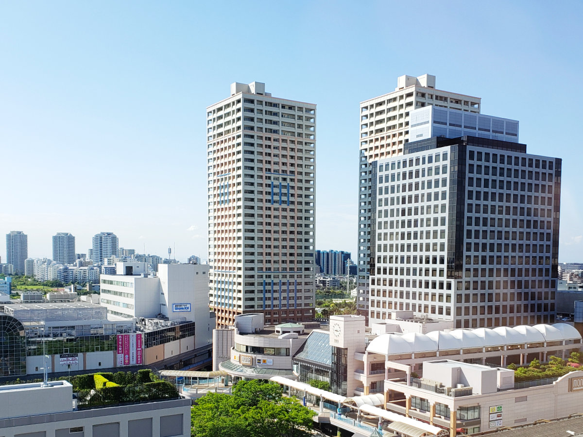 新浦安駅前