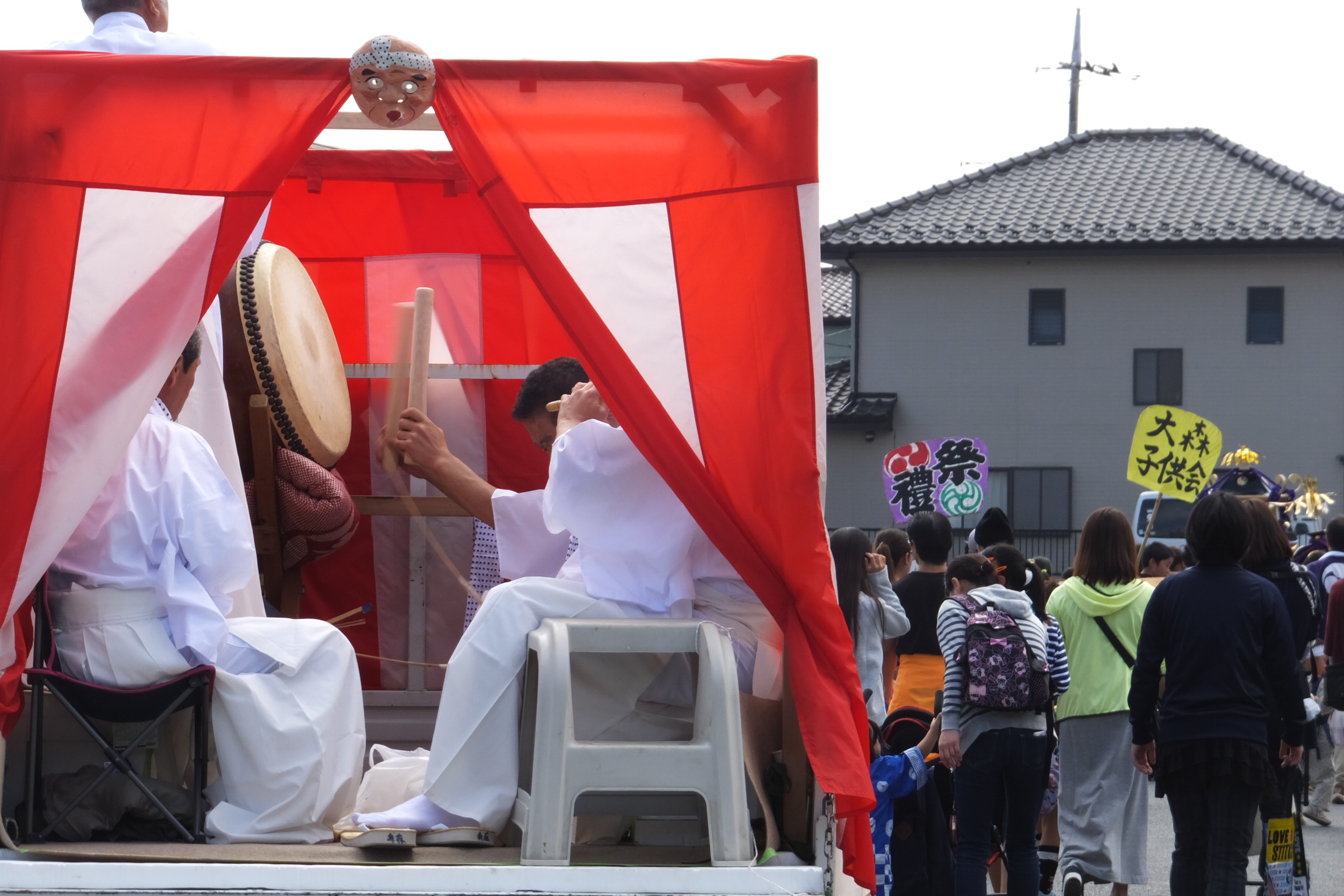 大森鳥見神社の練り歩き